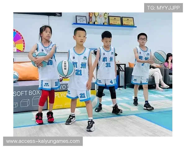 中国篮球如何加强球队之间的技术交流合作，篮球如何培养团队意识