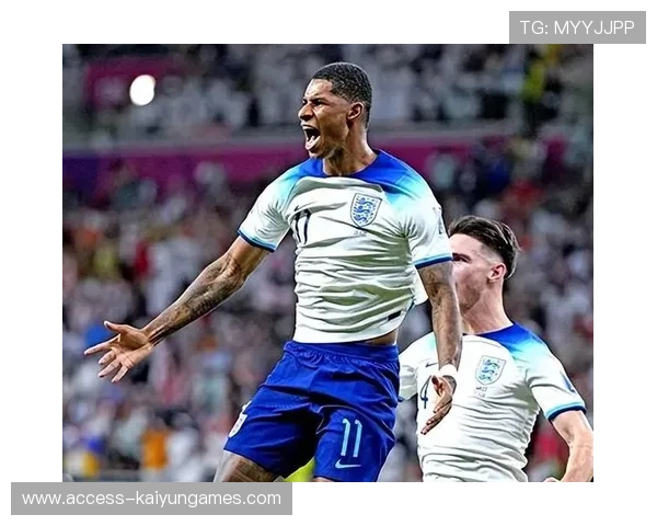 前助教揭秘！拉什福德该主罚巴萨任意球，他缺的是保护，拉什福德边锋